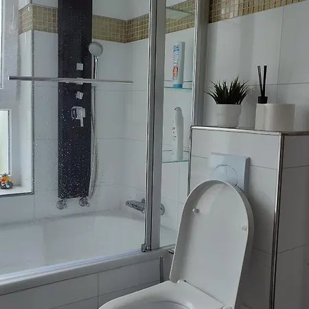 Проживание в семье Homeoffice Kueche Wlan Tv Mit Terrasse Grill *