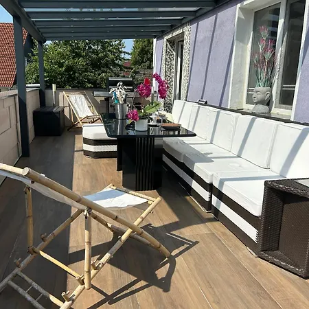Проживание в семье Homeoffice Kueche Wlan Tv Mit Terrasse Grill Hove (Rhein-Sieg)