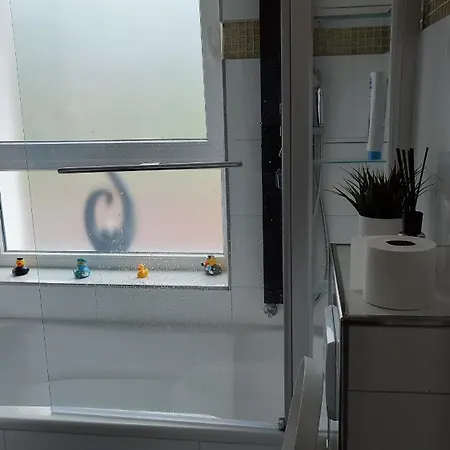 Проживание в семье Homeoffice Kueche Wlan Tv Mit Terrasse Grill *