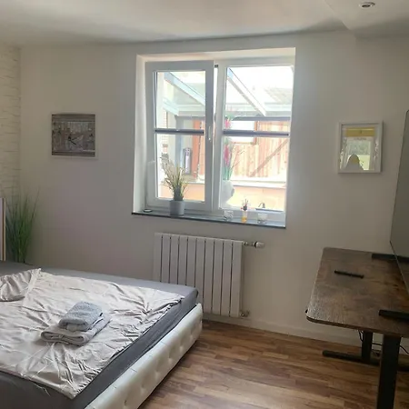 Проживание в семье Homeoffice Kueche Wlan Tv Mit Terrasse Grill Hove (Rhein-Sieg)