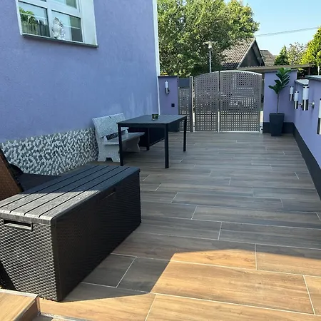 Проживание в семье Homeoffice Kueche Wlan Tv Mit Terrasse Grill Hove (Rhein-Sieg)