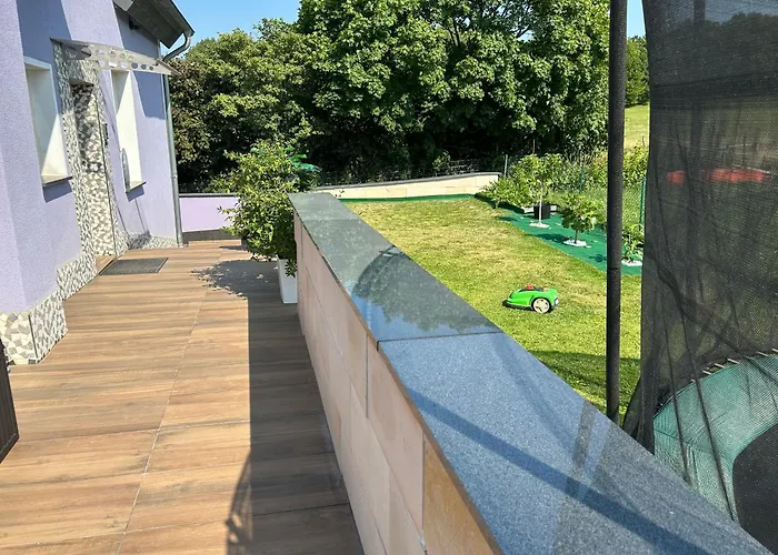 Homeoffice Kueche Wlan Tv Mit Terrasse Grill * Hove (Rhein-Sieg)